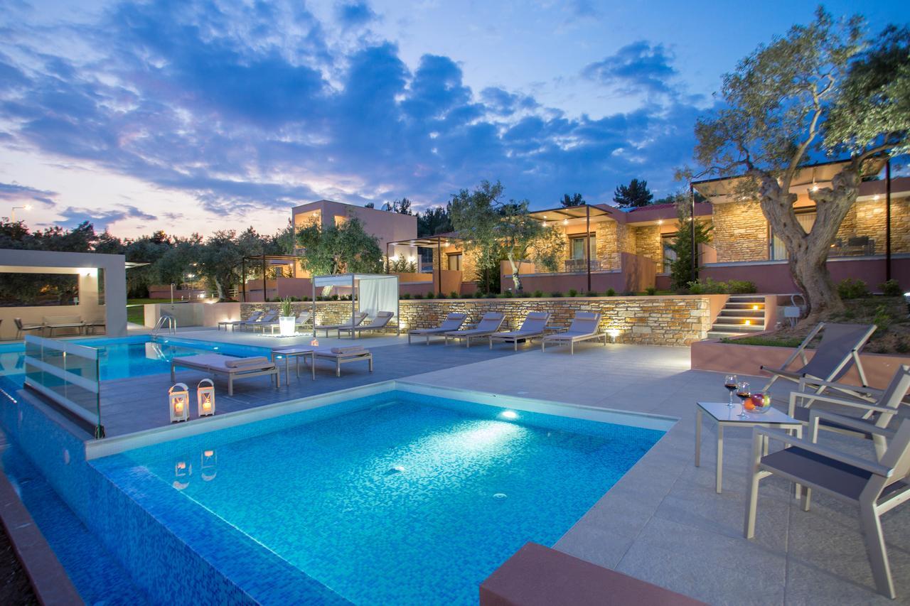 Aventura Village โปตอส ภายนอก รูปภาพ